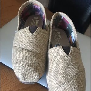 Burlap looking casual slip ins